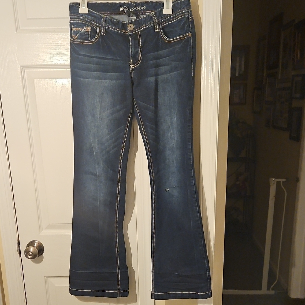 Ariya Stylish Blue Women's Jeans